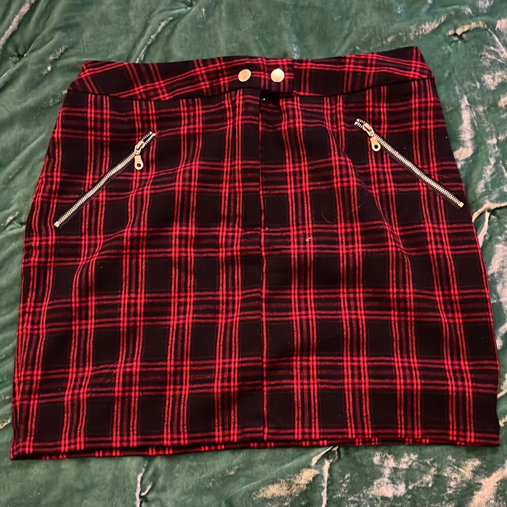 mini skirt